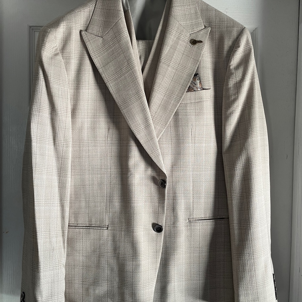 Classic Beige Plaid Men's Suit